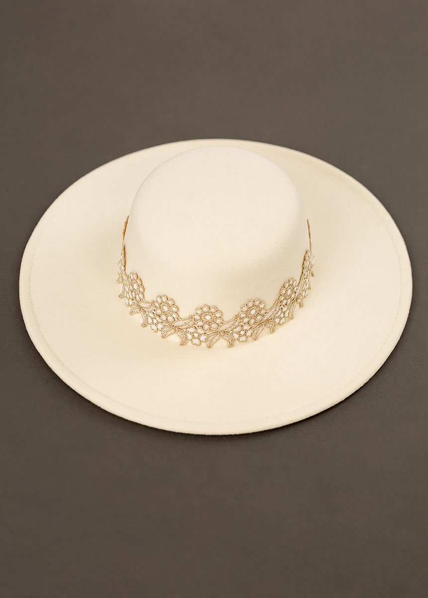 Halo Bridal Hat in Cream
