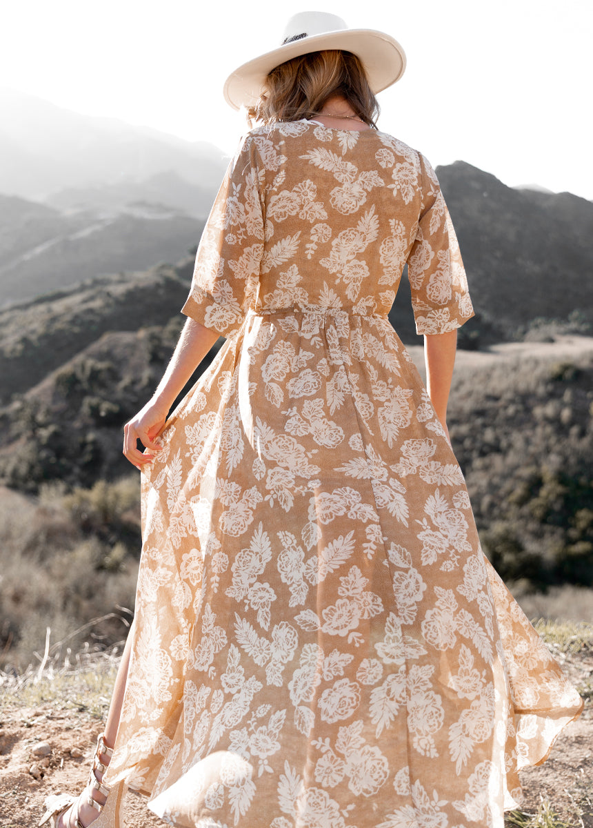 Kathleen Duster in Neutral Floral