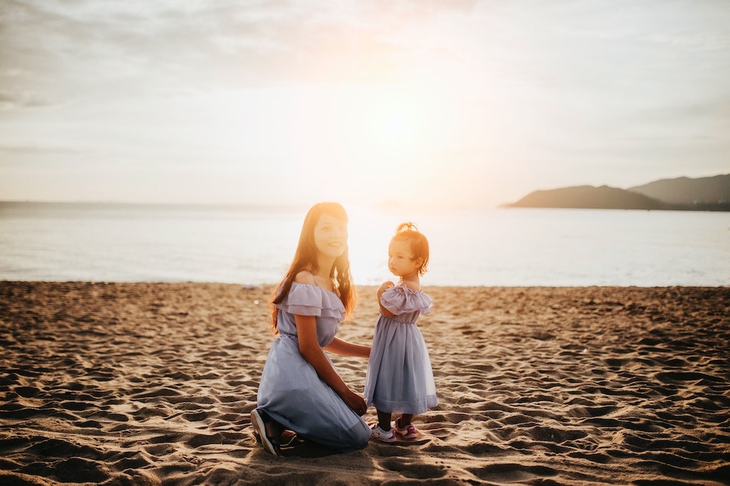 Style Tips For Mom & Daughter Matching Dresses - Joyfolie Style Tips For Mom & Daughter Matching Dresses - Joyfolie