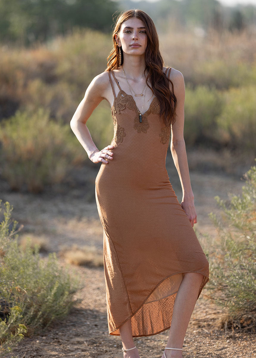 Aella Dress in Nutmeg