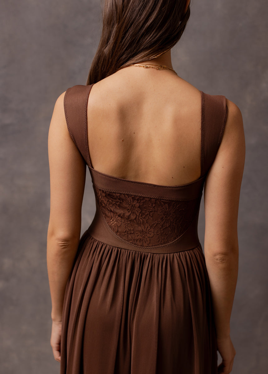 Elinda Dress in Hickory