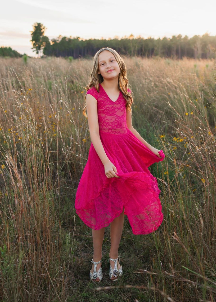 Fennia Dress in Fuchsia