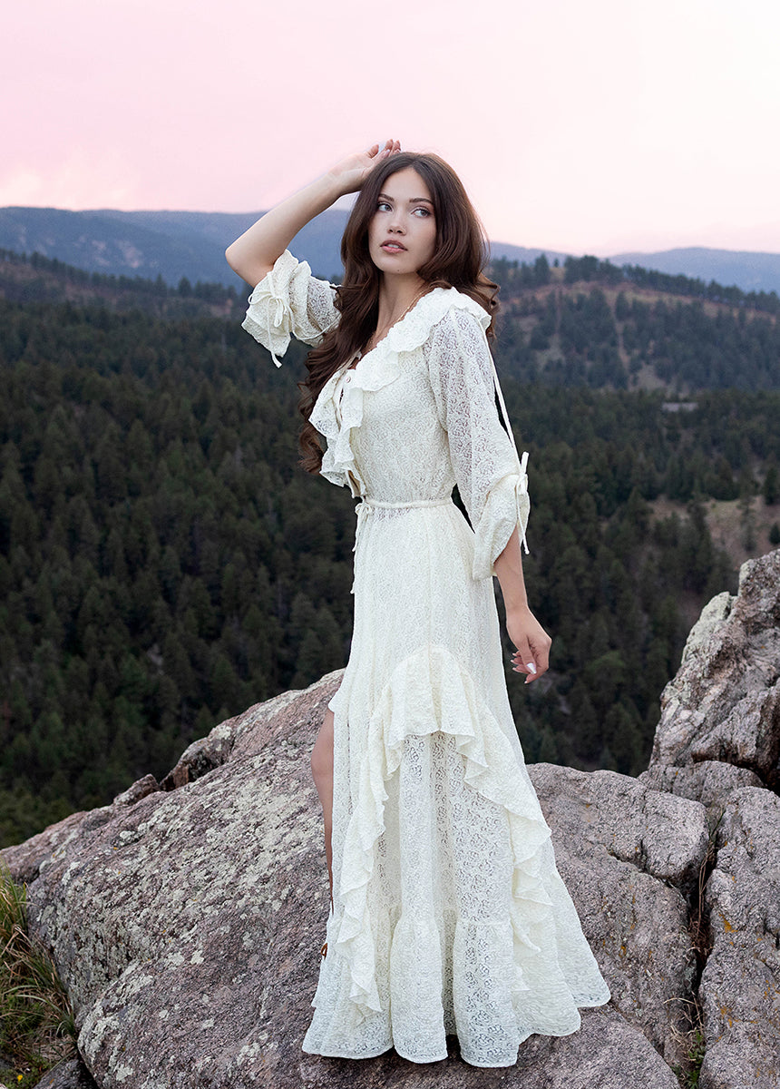 Kaleen Set in Ecru