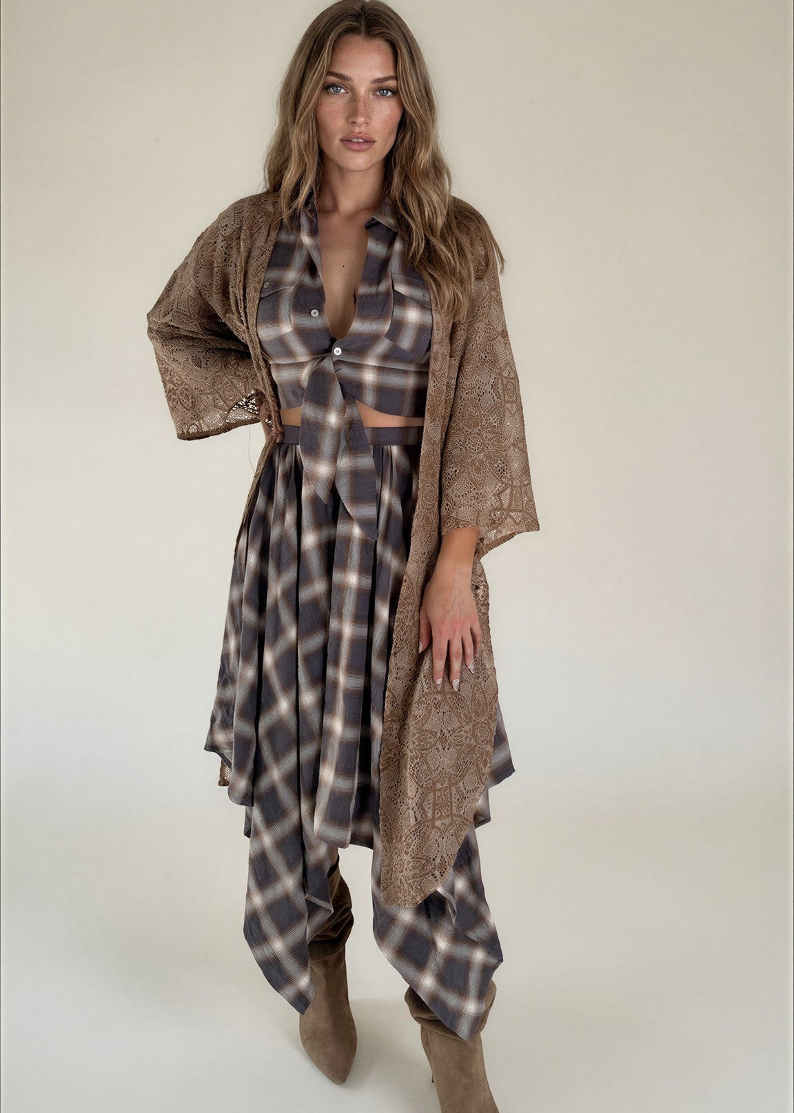 Casey Set in Slate Plaid