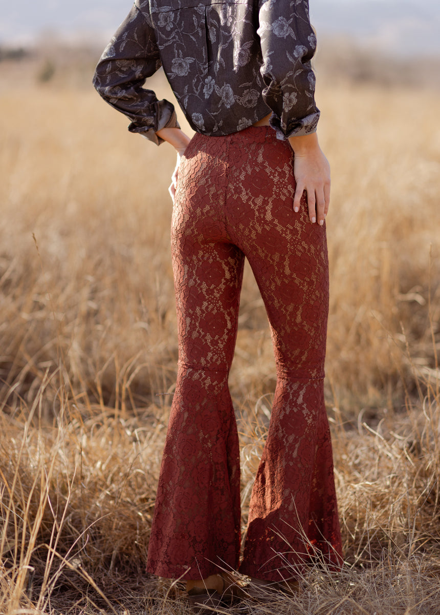 Abril Pant in Rust