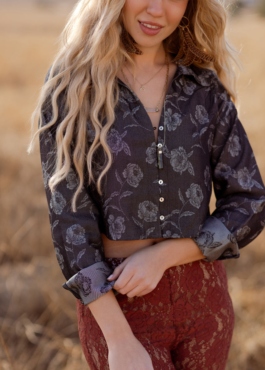 Agnecia Top in Dark Rose