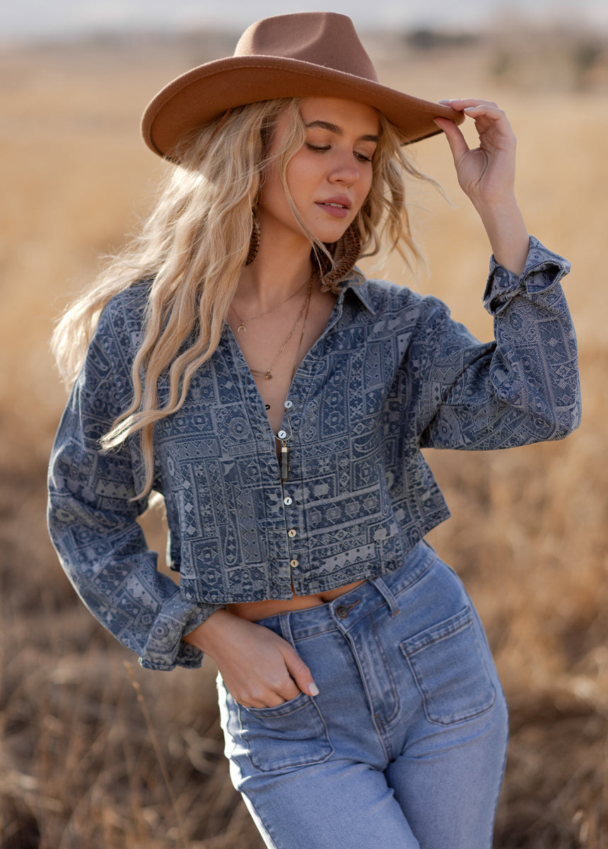 Agnecia Top in Light Bandana