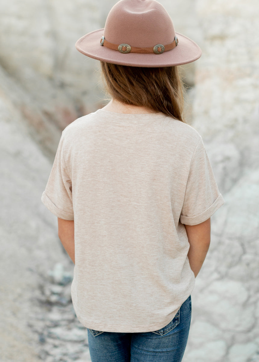 Happiness Hunter Graphic Tee in Heather Oat