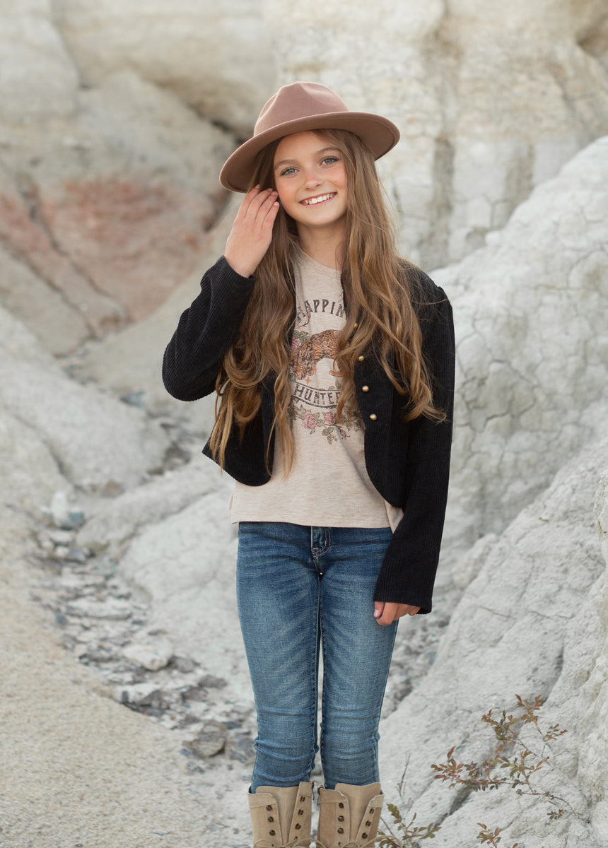 Happiness Hunter Graphic Tee in Heather Oat