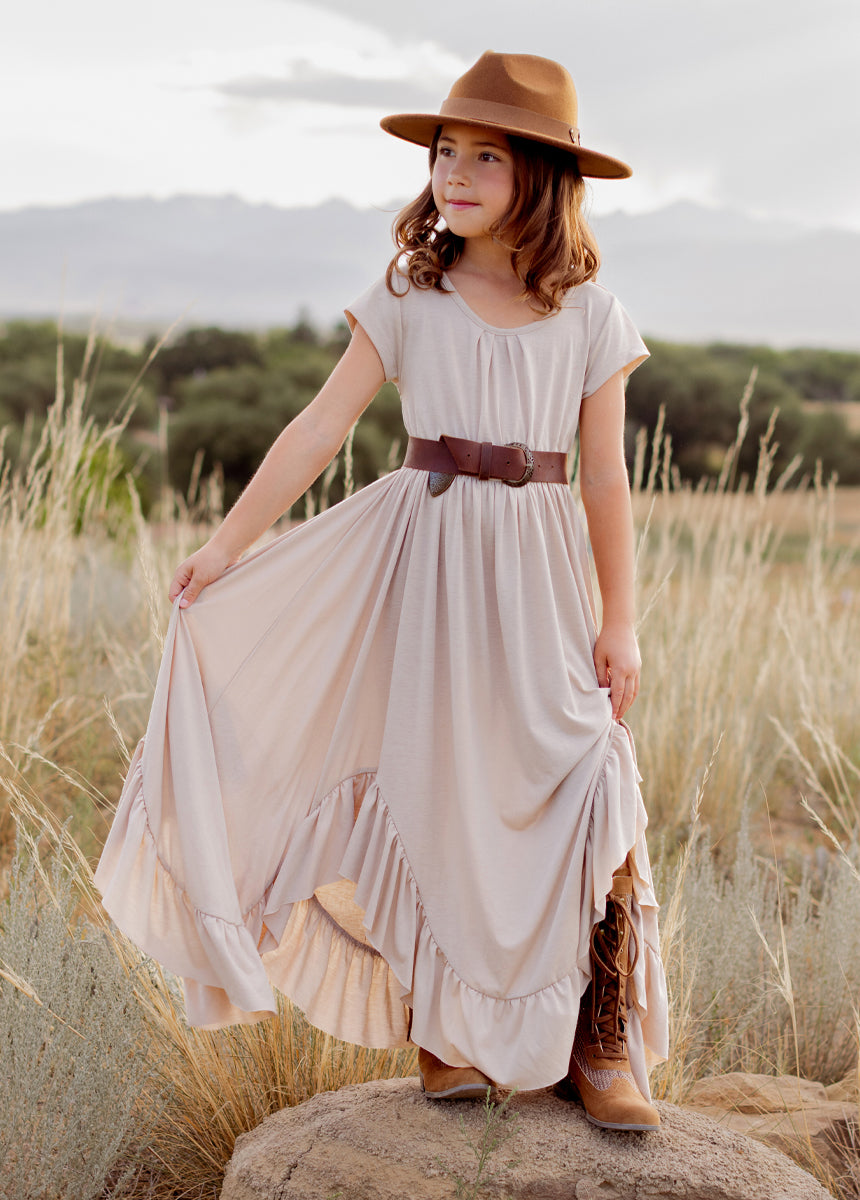 Braelyn Dress in Light Taupe