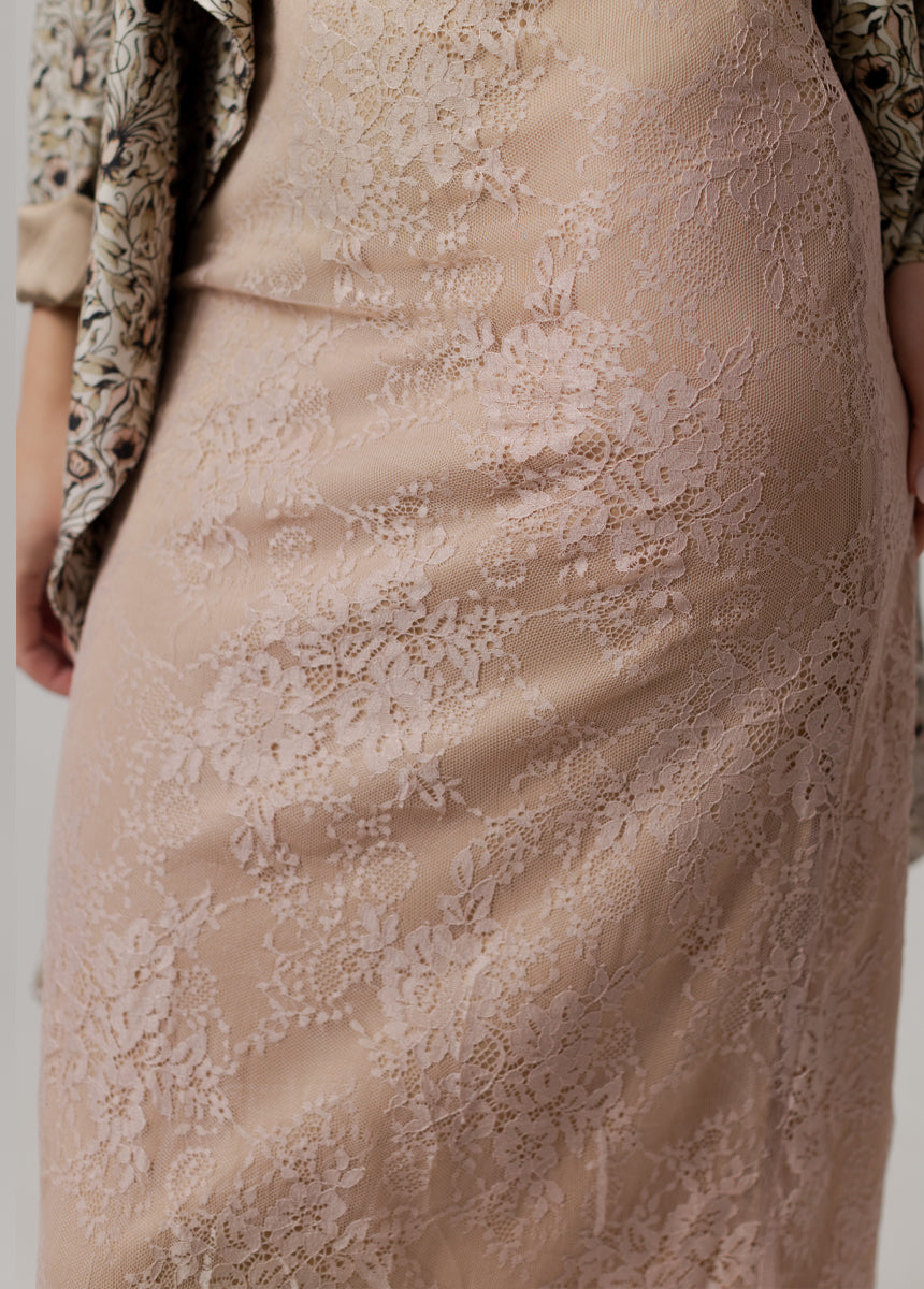 Branwren Skirt in Nude Pink