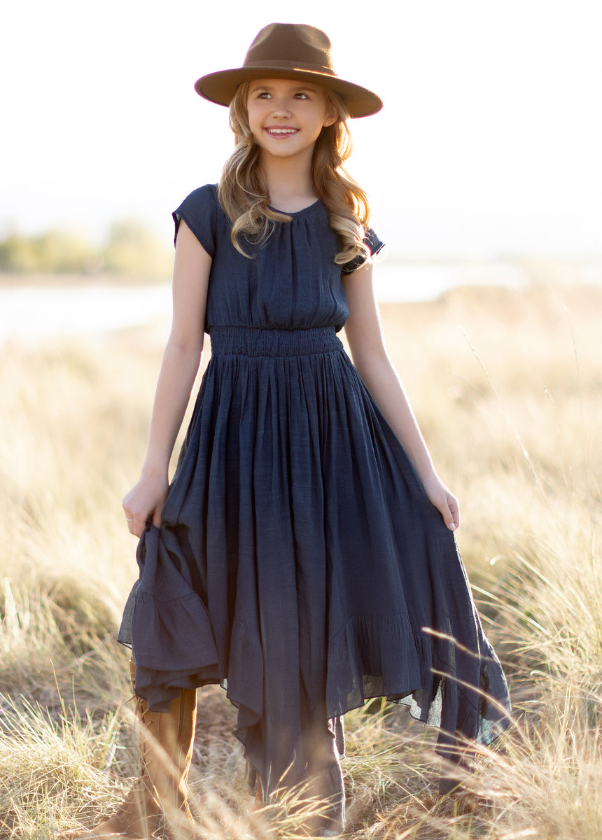Joyfolie Girls Briley Maxi Dress in Navy, Size 10 Joyfolie Girls Briley Maxi Dress in Navy, Size 10