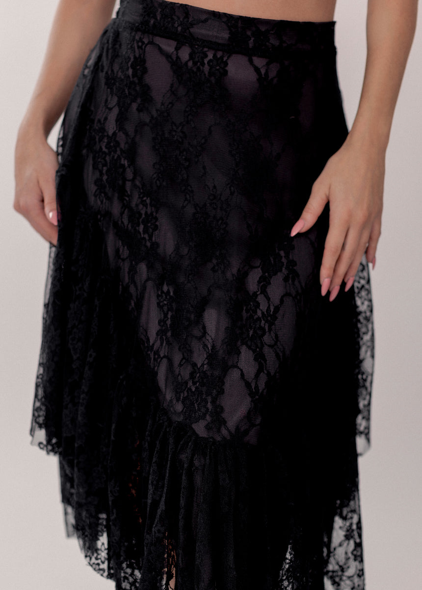 Candy Skirt in Lace Black - Joyfolie