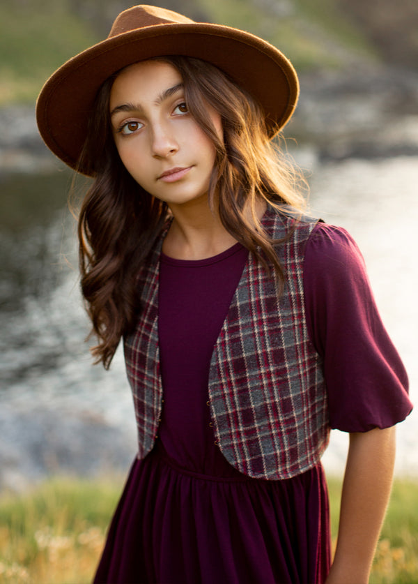 Meike Vest in Plum Plaid - Joyfolie