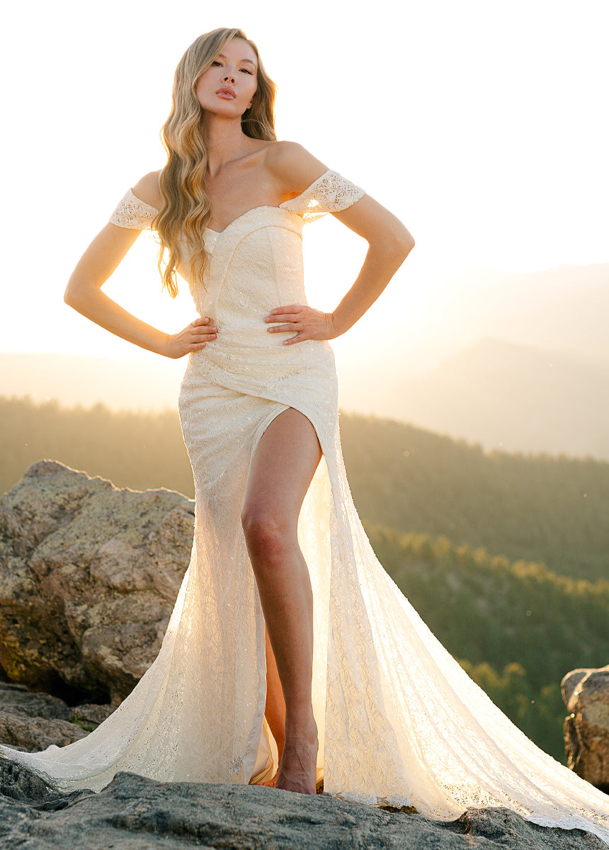 Jianna Bridal Gown in Lily