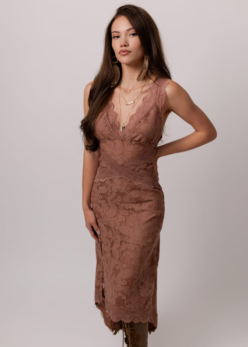 Joia Dress in Rosette