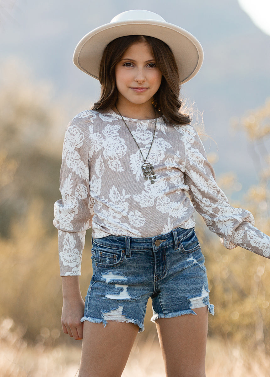 Lynne Top in Neutral Floral - Joyfolie