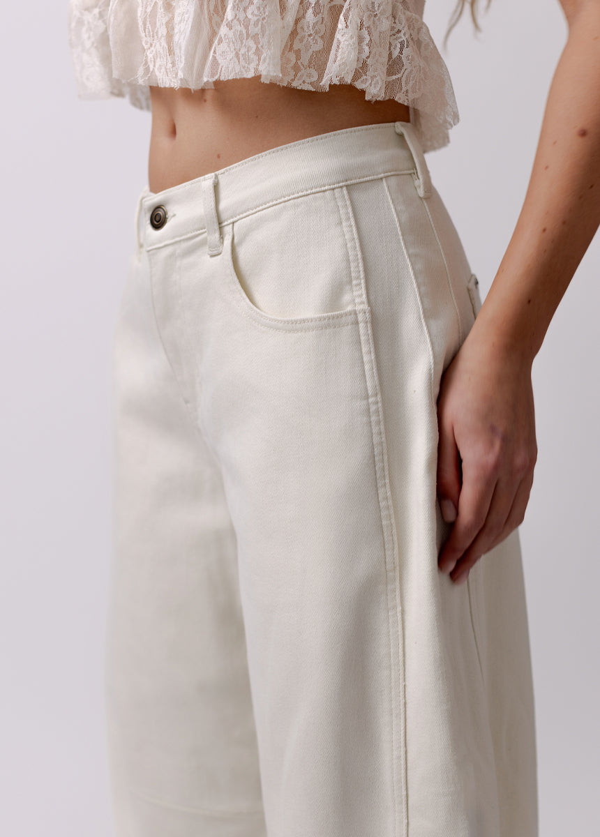 Miraya Barrel Jean in Ecru