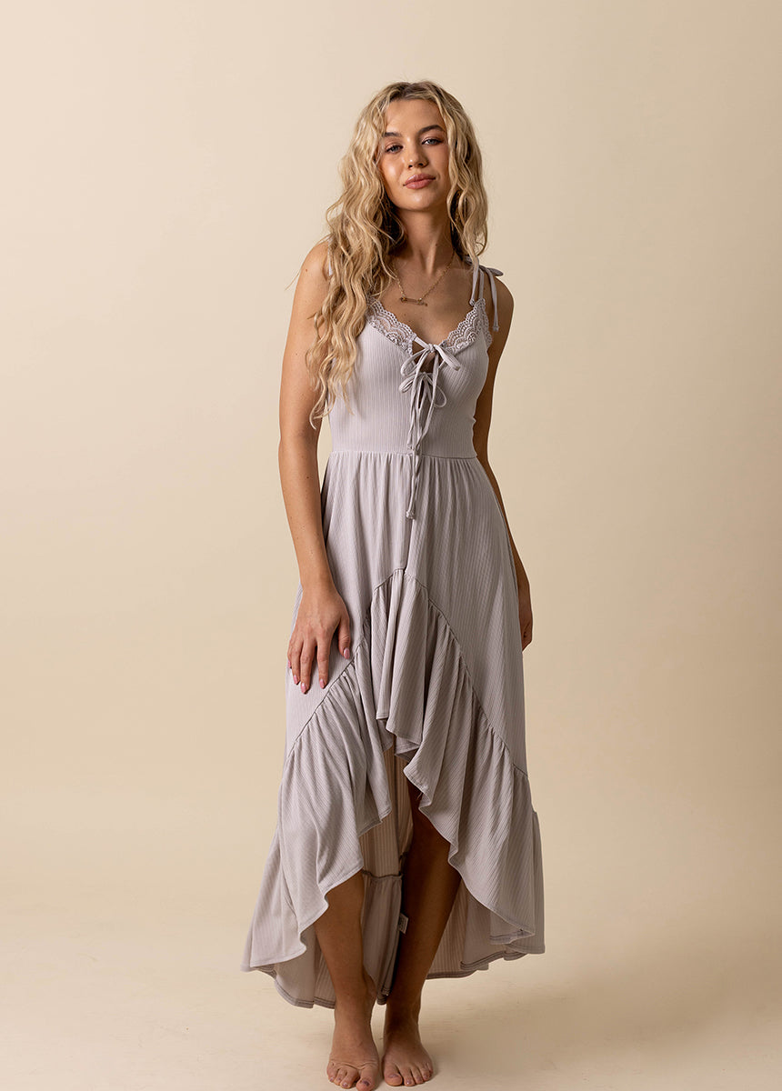 Wynrie Dress in Light Gray