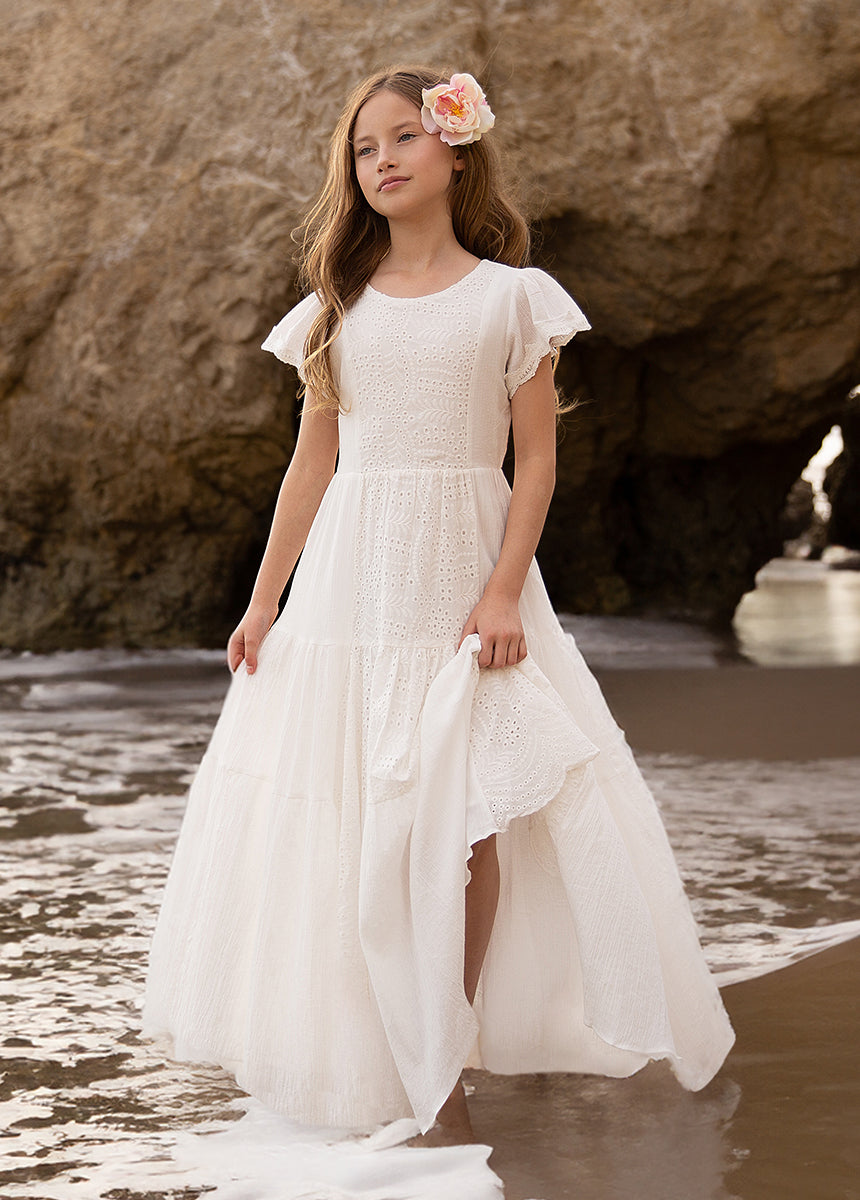 Yanet Dress in White