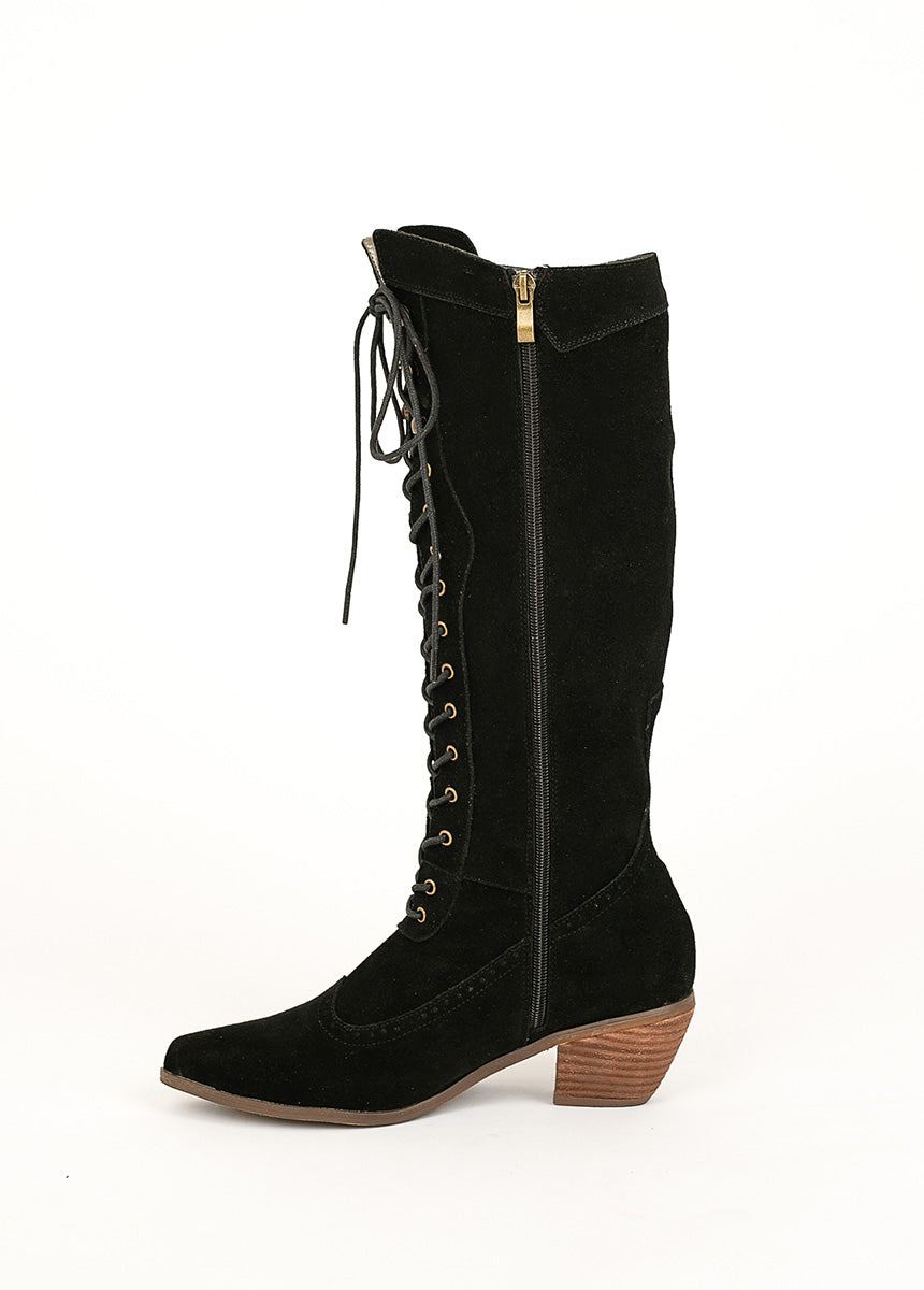 Arlin Leather Boot in Distressed Black
