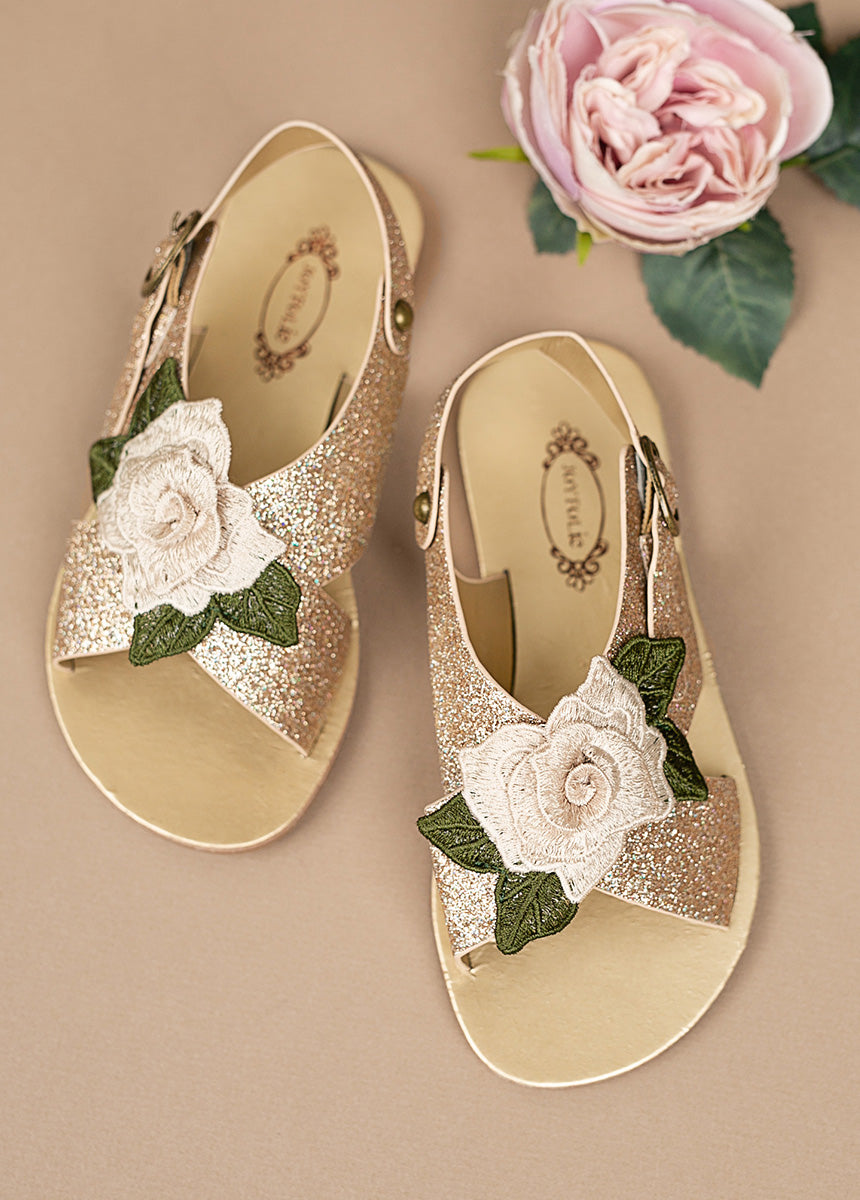 Aria Sandal in Gold