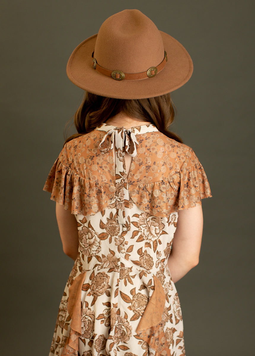 Raylie Dress in Neutral Floral