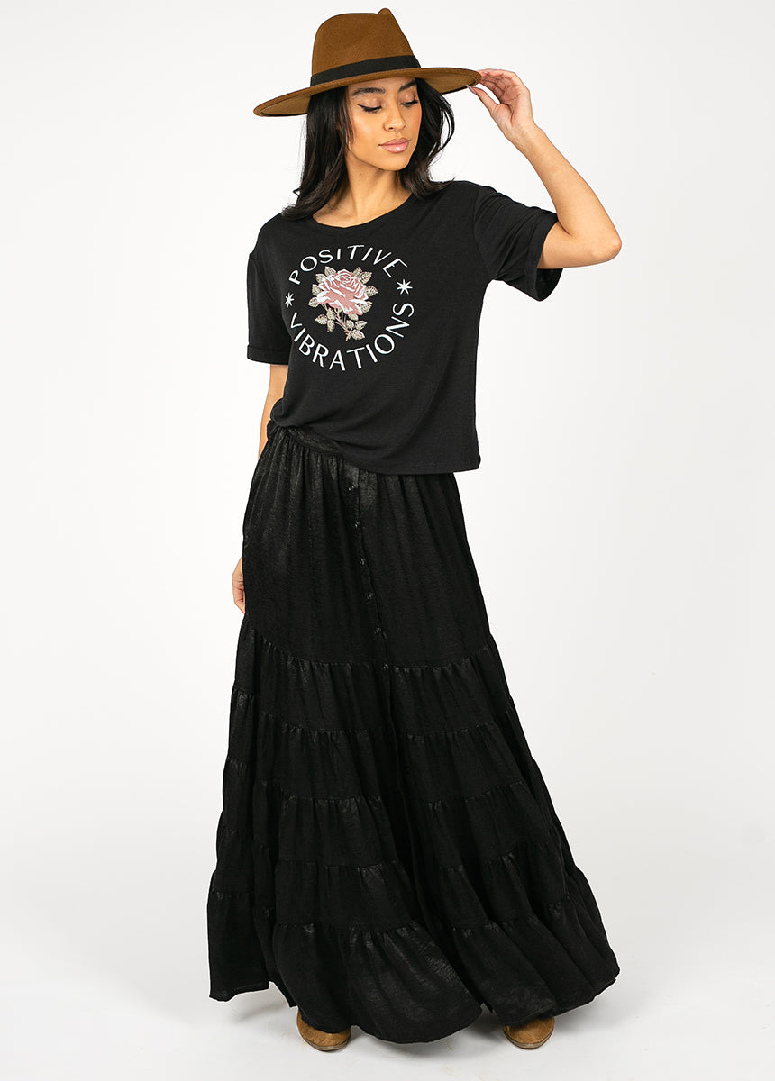 Women's Positive Vibes Tee in Black