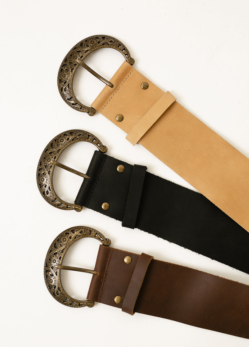 Sina Leather Belt in Distressed Black